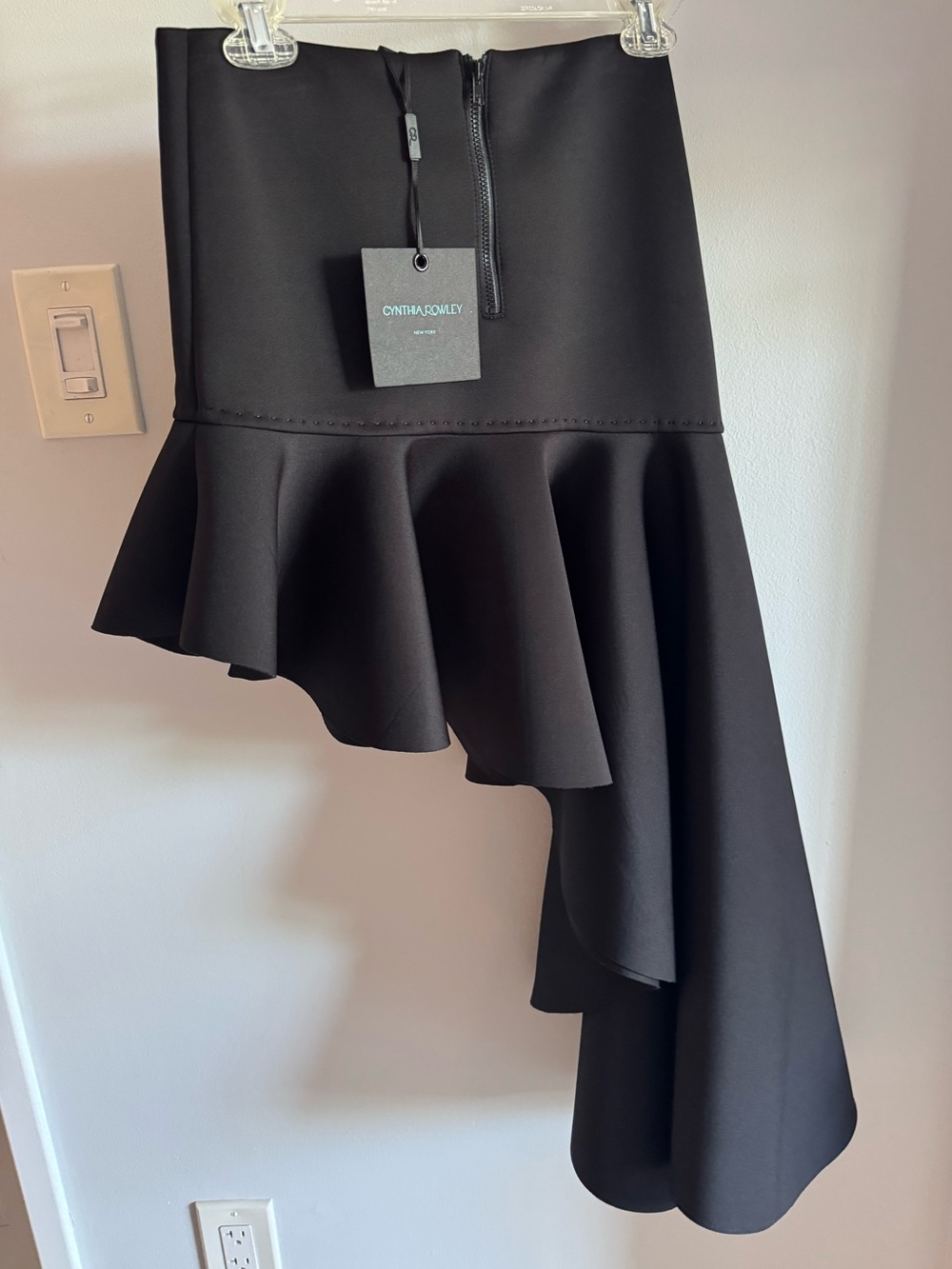 Cynthia Rowley Black Asymmetrical Bonded Ruffle Flounce Skirt Unique Sz 0, Small - Picture 10 of 13